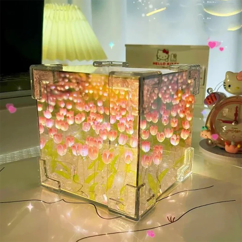 TulipGlow Cube Lamp